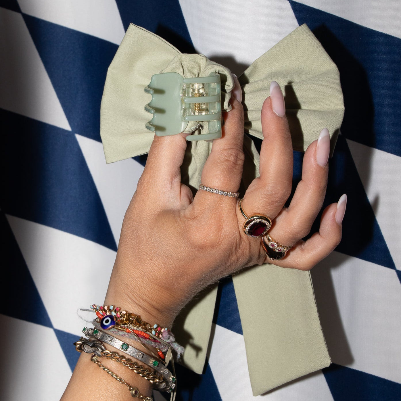 The BOLD BOW - The SISS BLISS GmbH